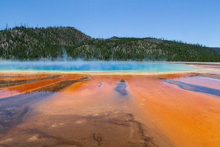 Full Day Best Of Yellowstone National Park Tour From Big Sky